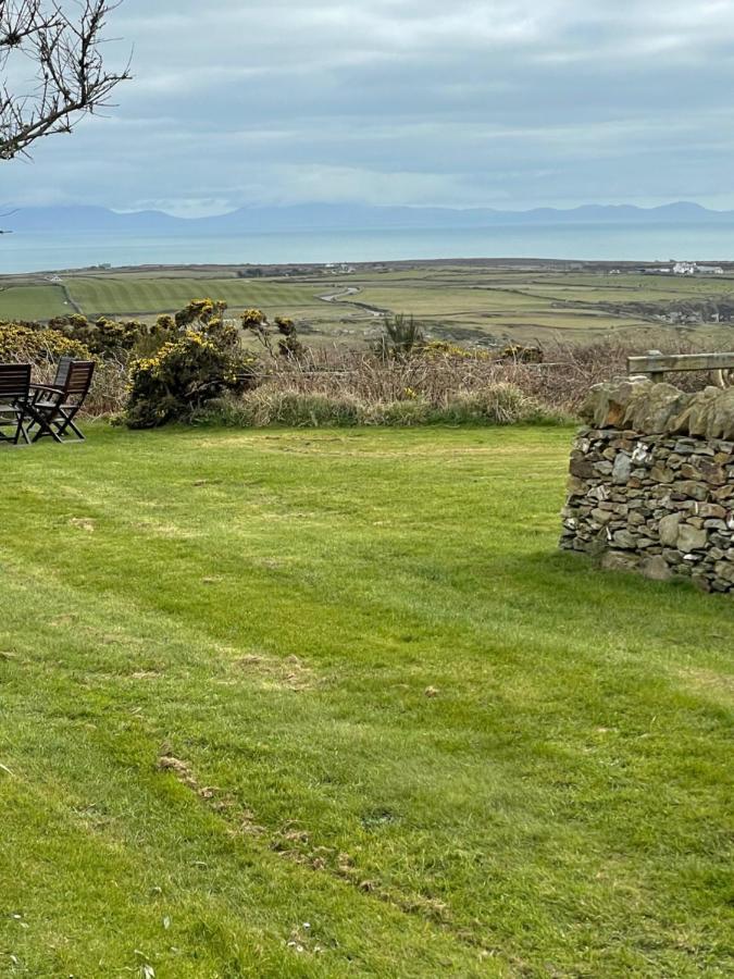 The Little Boathouse Heated Villa Holyhead Exterior foto